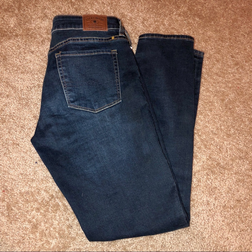 LIKE NEW Lucky Brand Medium Wash Skinny Jeans